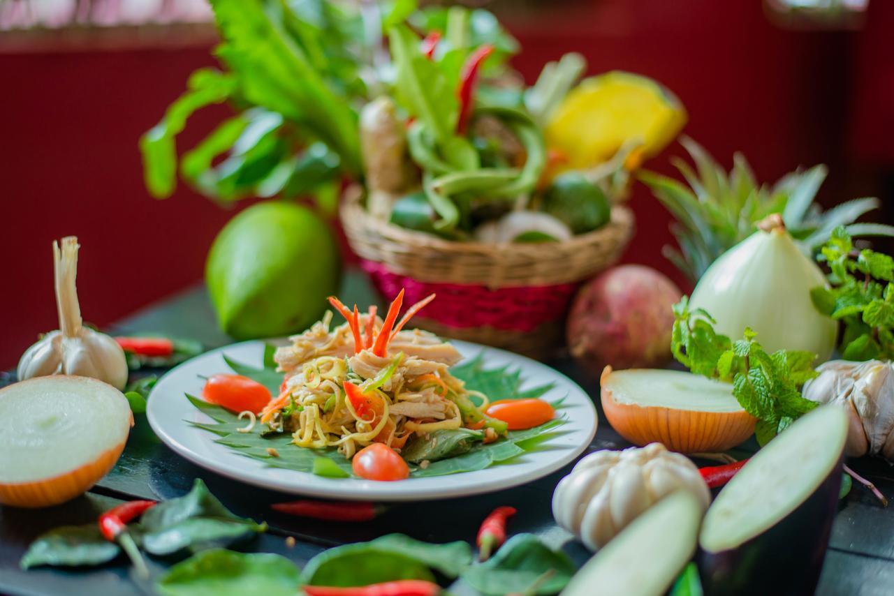 Mekong Angkor Deluxe Hotel Siem Reap Esterno foto
